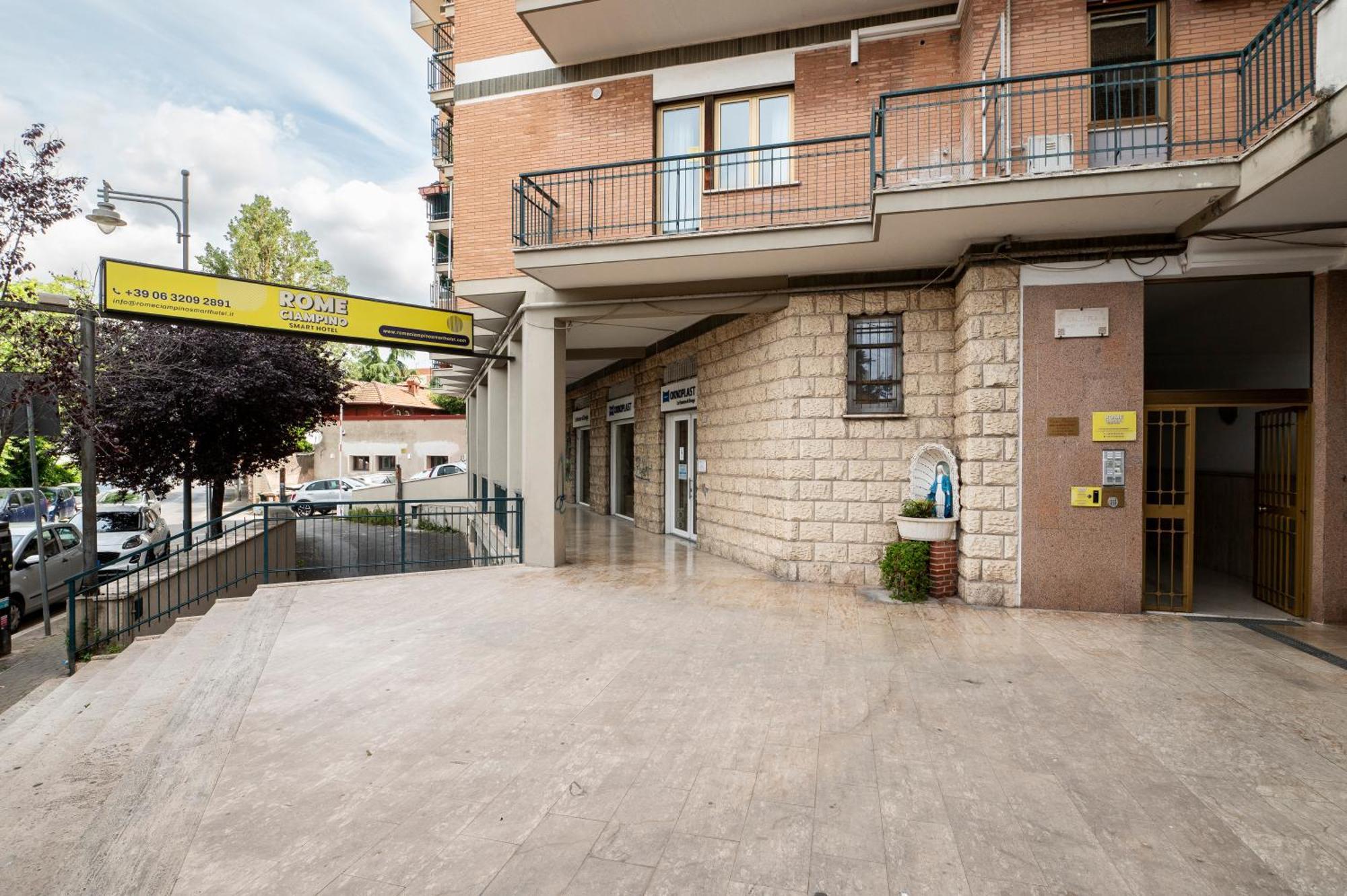 Rome Ciampino Smart Hotel Exteriör bild